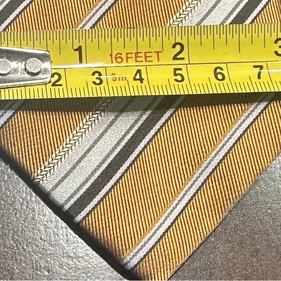 Hugo Boss Gold and Black Striped Tie - Picture 3 of 3